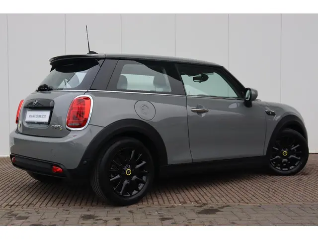 MINI Electric SE | Business Edition 2022 Elektrisch 6