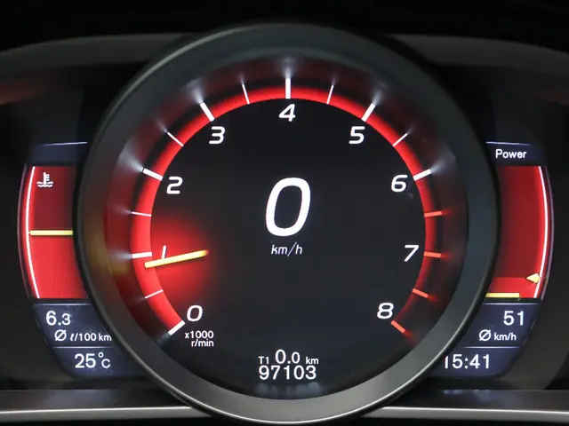 Volvo V40 2.0 T2 Nordic+ 2016 Benzine