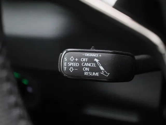 Škoda Karoq 1.5TSI/150PK Design DSG 2024 Benzine 8