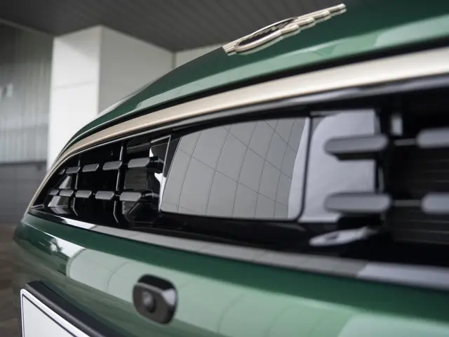 MINI 5-Deurs Cooper C 2025 Benzine 41