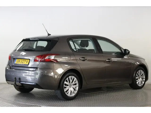 Peugeot 308 2