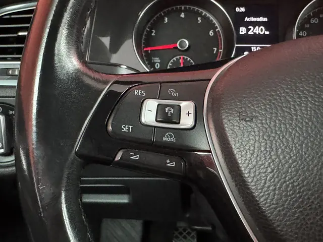 Volkswagen Golf 1.4 TSI Comfortline 2017 Benzine 40