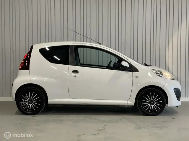 Peugeot 107 1.0 Access Accent 2014 Benzine 4