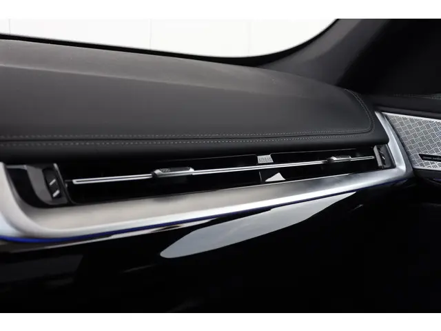 BMW iX1 eDrive20 67 kWh 2025 Elektrisch 21