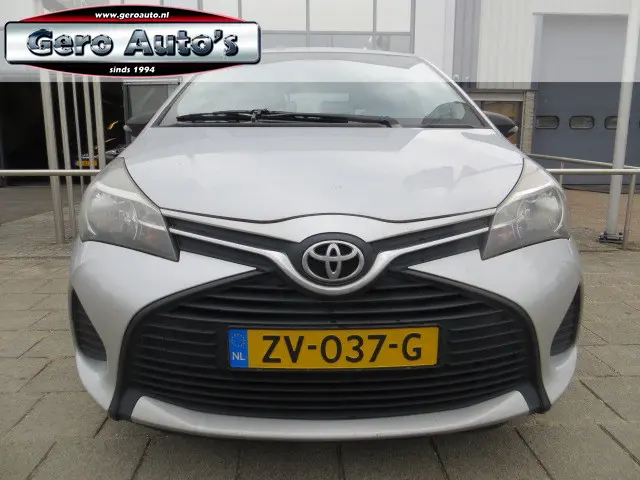 Toyota Yaris 1.3 VVT-i Comfort 5 deurs 2015 Benzine 11