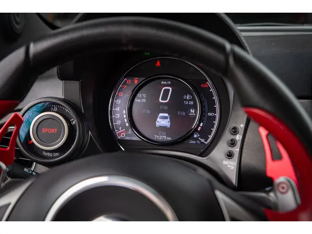 Fiat 500 1.4 T-Jet Abarth Competizione 2015 Benzine 18