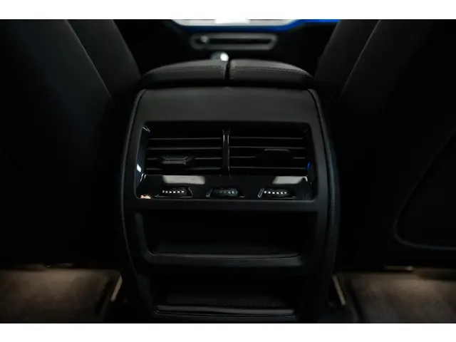 BMW X5 xDrive45e High Executive 2021 Hybride Benzine 30