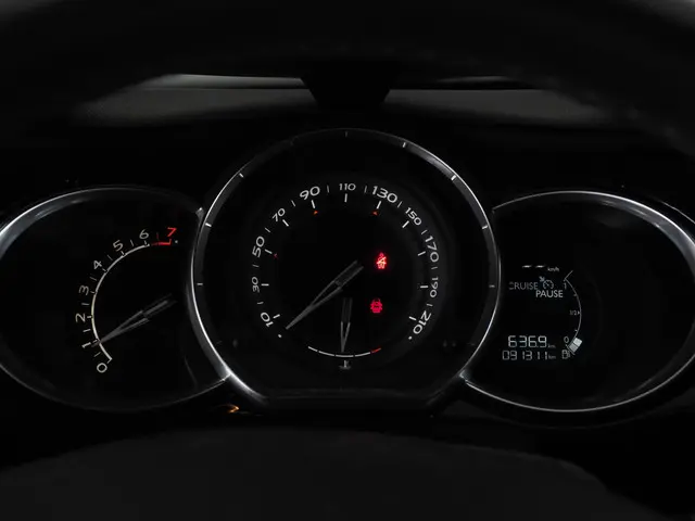 Citroën DS3 1.2 VTi So Chic 2013 Benzine 32