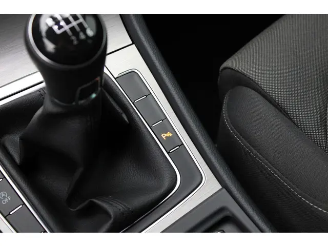 Volkswagen Golf 1.0 TSI 2017 Benzine 12