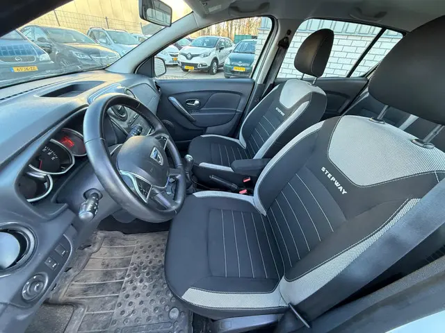 Dacia Sandero Stepway 0.9 TCe Bi-Fuel SL 2017 LPG/Gas 8