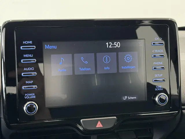 Toyota Yaris 1.5 Hybrid Active 2022 Hybride Benzine 31