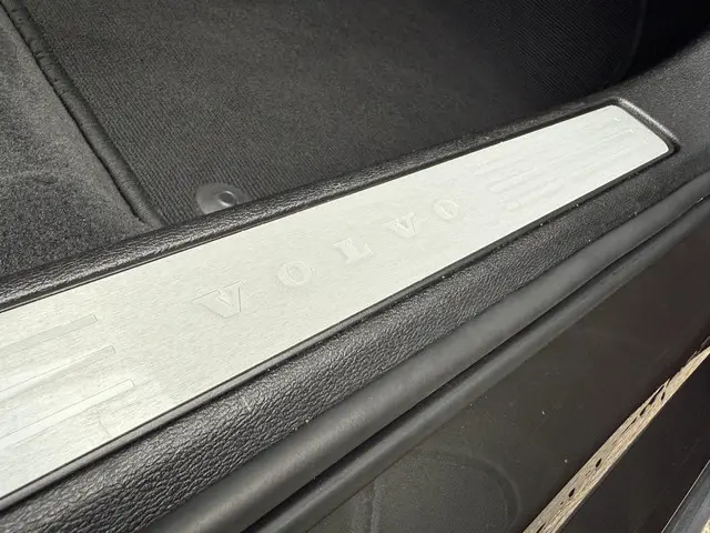 Volvo V60 B5 Inscription Aut. 2020 Benzine 44