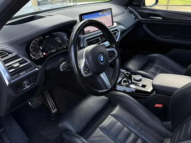 BMW X3 xDrive30e 2023 Hybride Benzine 5