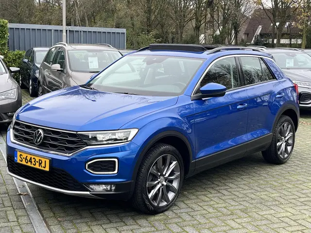 Volkswagen T-Roc 1.0 TSi Style Business 2021 Benzine 8