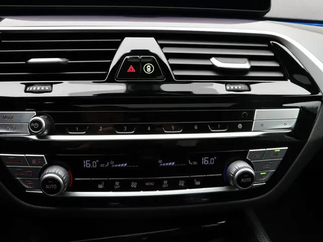 BMW 5 Serie Sedan 545e xDrive 2021 Hybride Benzine 25