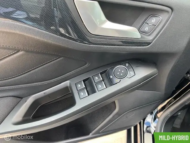 Ford Focus 1.0 EcoBoost st-line be 2020 Benzine 28