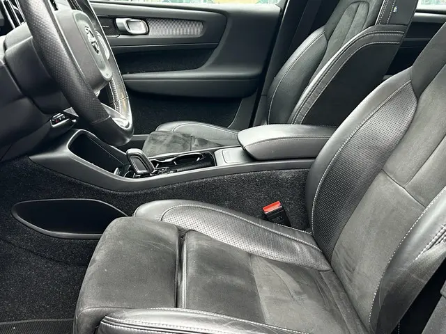 Volvo XC40 Recharge P8 AWD R-Design 2020 Elektrisch 18