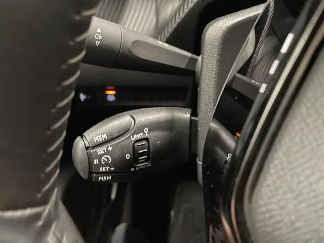 Peugeot e-208 EV Allure Pack 50 kWh 2021 Elektrisch 25