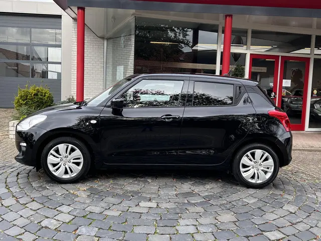 Suzuki Swift 1.0 Select 2019 Benzine 2
