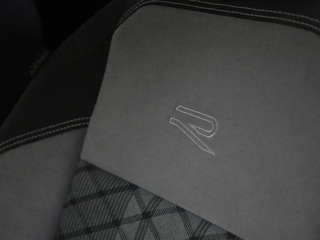 Volkswagen Polo 1.0 TSI 95pk R-Line 2023 Benzine 16