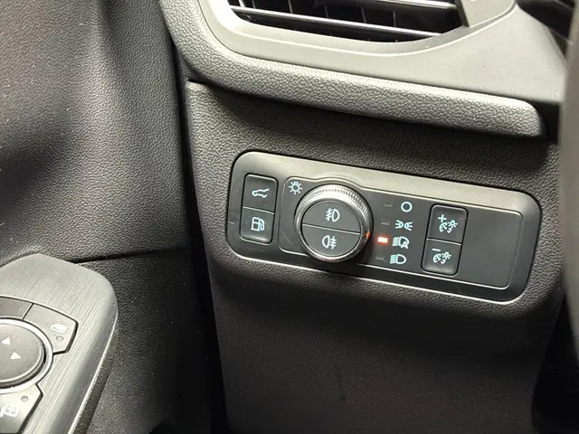 Ford Kuga Titanium X 2022 Hybride Benzine 25