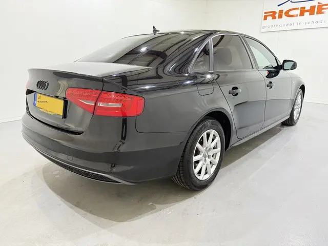 Audi A4 Sedan 1.8 TFSI Pro Line S 2014 Benzine 36