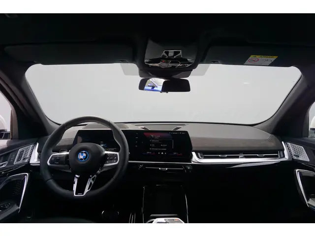 BMW iX2 eDrive20 2025 Elektrisch 9