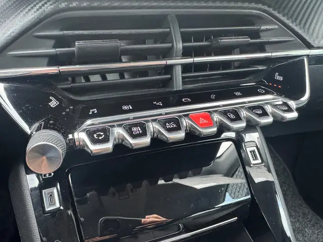 Peugeot 208 1.2 PureTech Blue Lease Allure 2020 Benzine 16