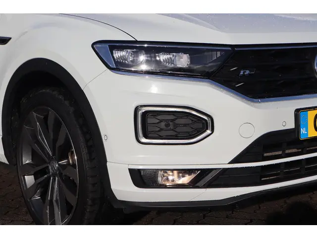 Volkswagen T-Roc 1.5 TSI Sport Business R 2020 Benzine 12