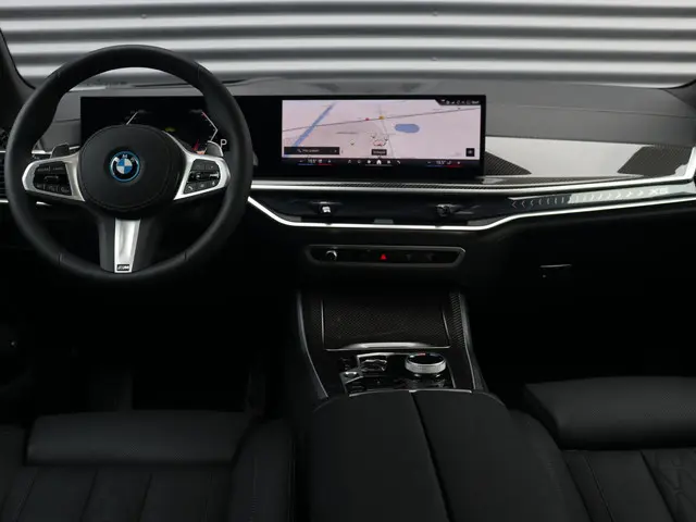 BMW X5 xDrive50e 2025 Hybride Benzine 11