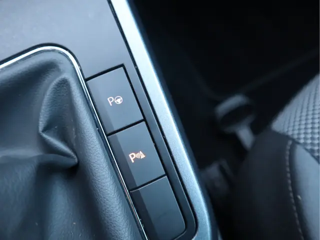 SEAT Arona 1.0 TSI Style Business 2019 Benzine 16