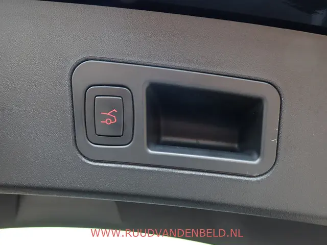 Tesla Model S 75D 2018 Elektrisch 34