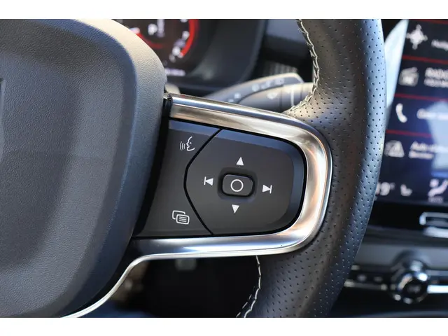 Volvo XC40 1.5 T3 R-Design 2020 Benzine 22