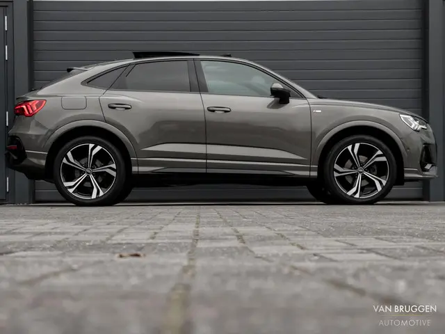 Audi Q3 Sportback 35 TFSI S-Line 2021 Benzine 16