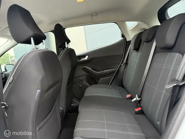 Ford Fiesta 1.1 Trend 2018 71PK 5-deurs 2018 Benzine 12