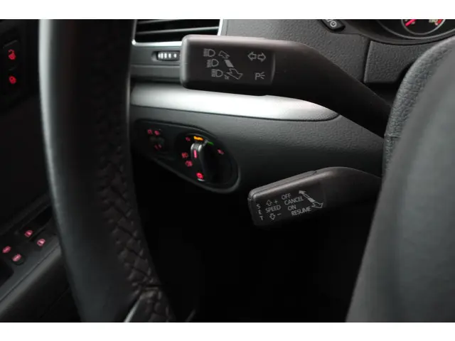 Volkswagen Sharan 2.0 TDI 6p. 2015 Diesel 25