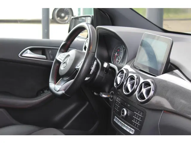 Mercedes-Benz B-Klasse 180 Ambition 2017 Benzine 21