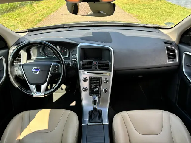Volvo XC60 2.0 D4 FWD Polar+ | Harman/Kardon 2017 Diesel 20
