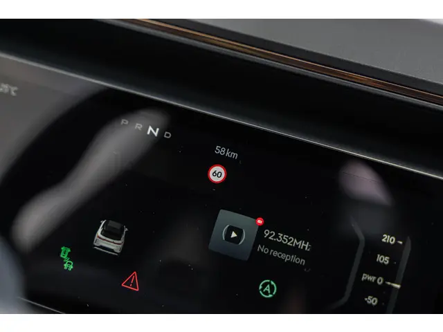 Lynk & Co 08 1.5 More 2026 Hybride Benzine 36