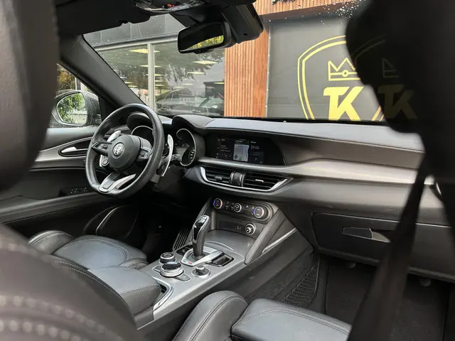 Alfa Romeo Stelvio 2.0 T AWD Veloce 2022 Benzine 39