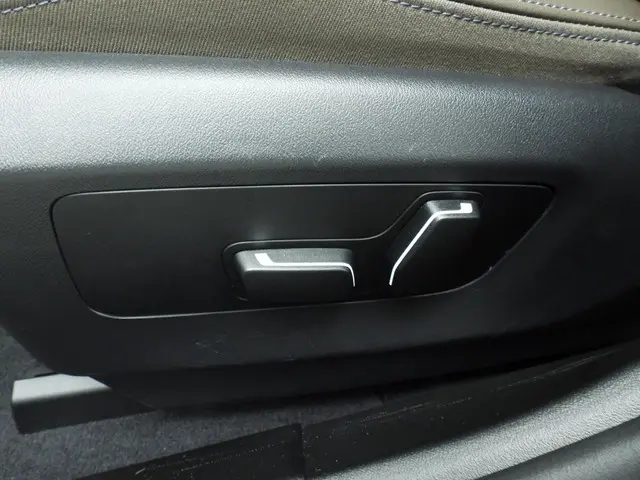 BMW 5 Serie Touring 530e 2024 Hybride Benzine 32