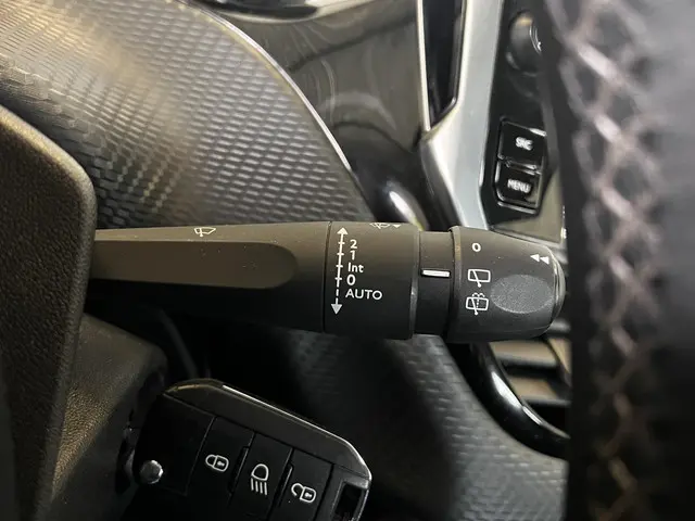 Peugeot 208 1.2 PureTech Allure 2018 Benzine 31