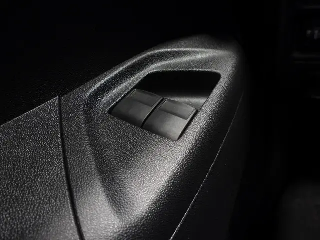 Peugeot 108 1.0 e-VTi Active 2021 Benzine 12