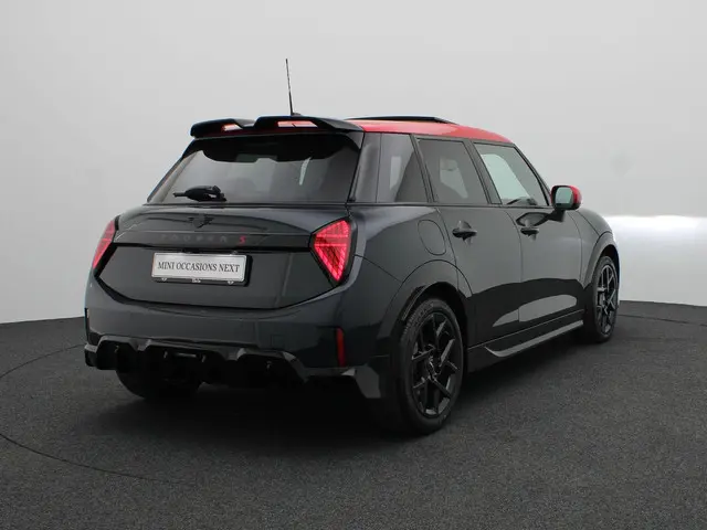 MINI 5-Deurs S 2025 Benzine 2