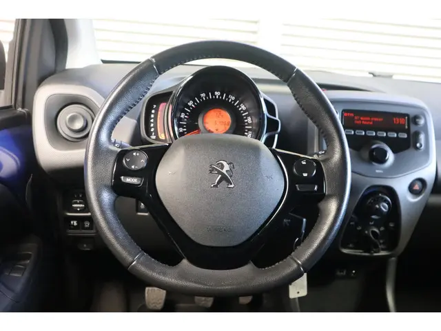 Peugeot 108 1.0 e-VTi Active 2019 Benzine 12