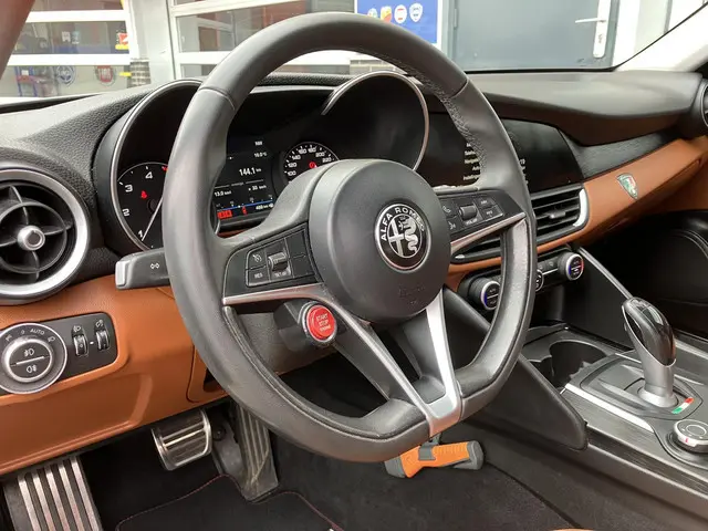 Alfa Romeo Giulia 2.2 Eco Business Super 2018 Diesel 17