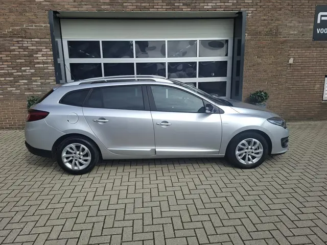 Renault Mégane Estate 1.2 TCe Limited 2016 Benzine 2
