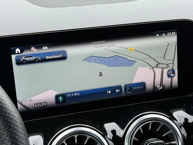 Mercedes-Benz GLA 250 e AMG Line 2024 Hybride Benzine 21