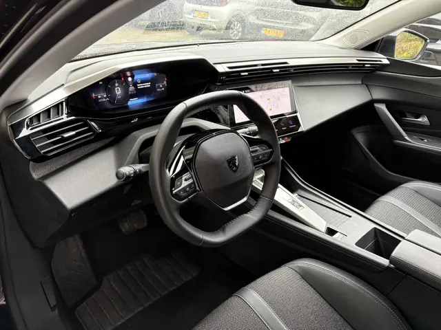 Peugeot 308 SW 1.2T 130pk Automaat Allure 2024 Benzine 17