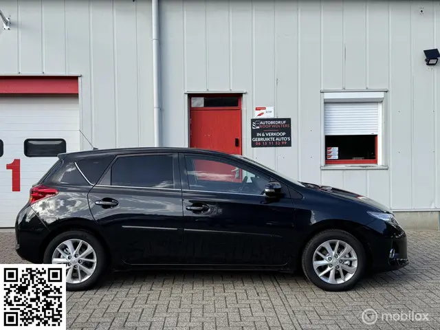 Toyota Auris 1.6 Aspiration Pdc Camera 2013 Benzine 10